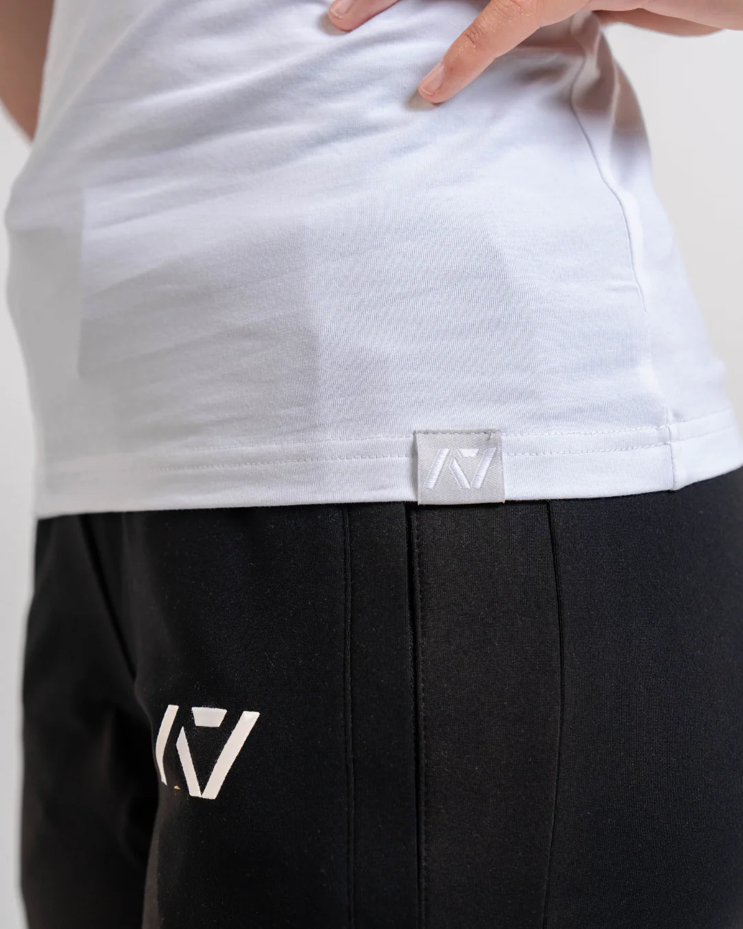 Demand Greatness True-Fit Women's Meet Shirt - Polar - Image 4