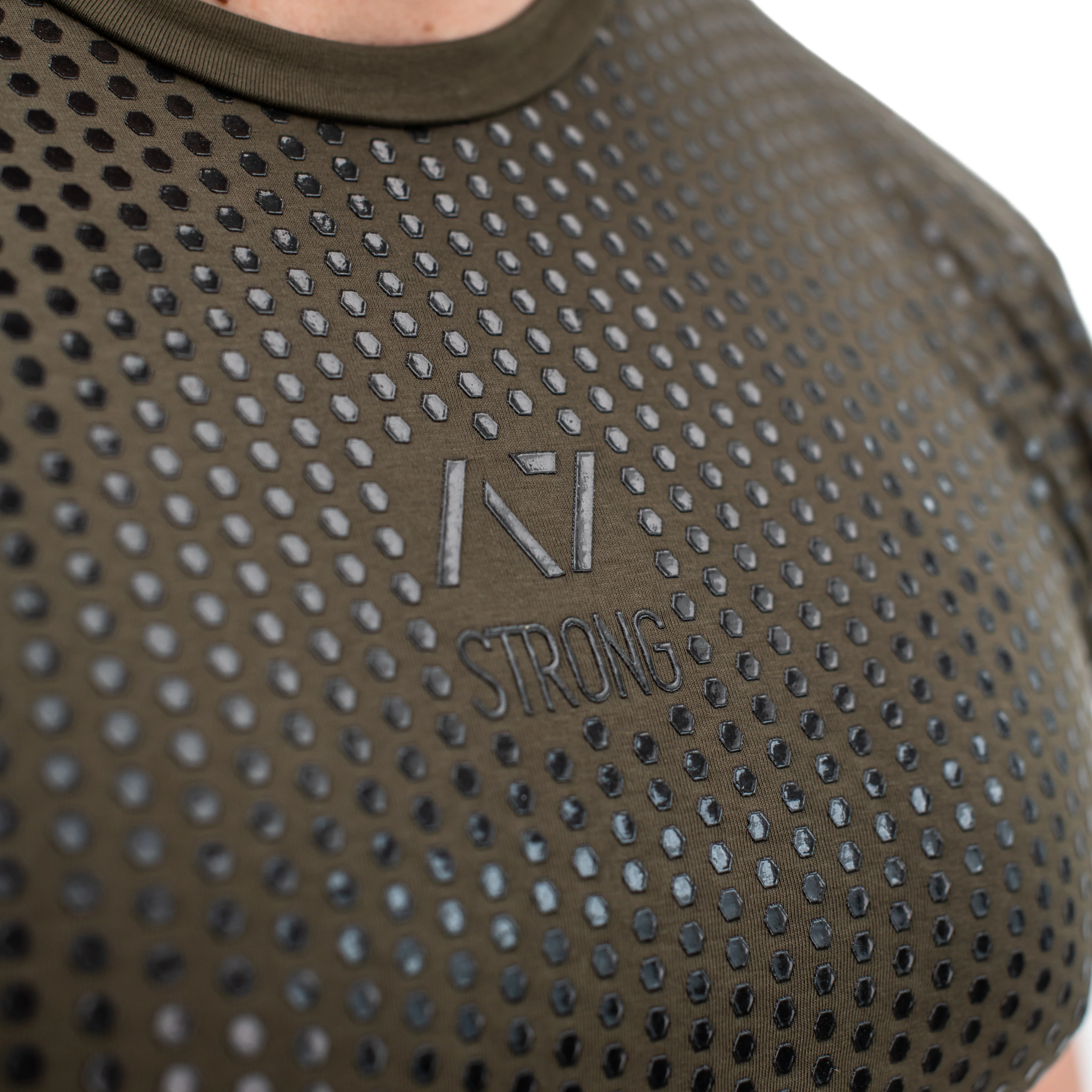 Strongman Hex Bar Grip Men's Shirt - Image 6